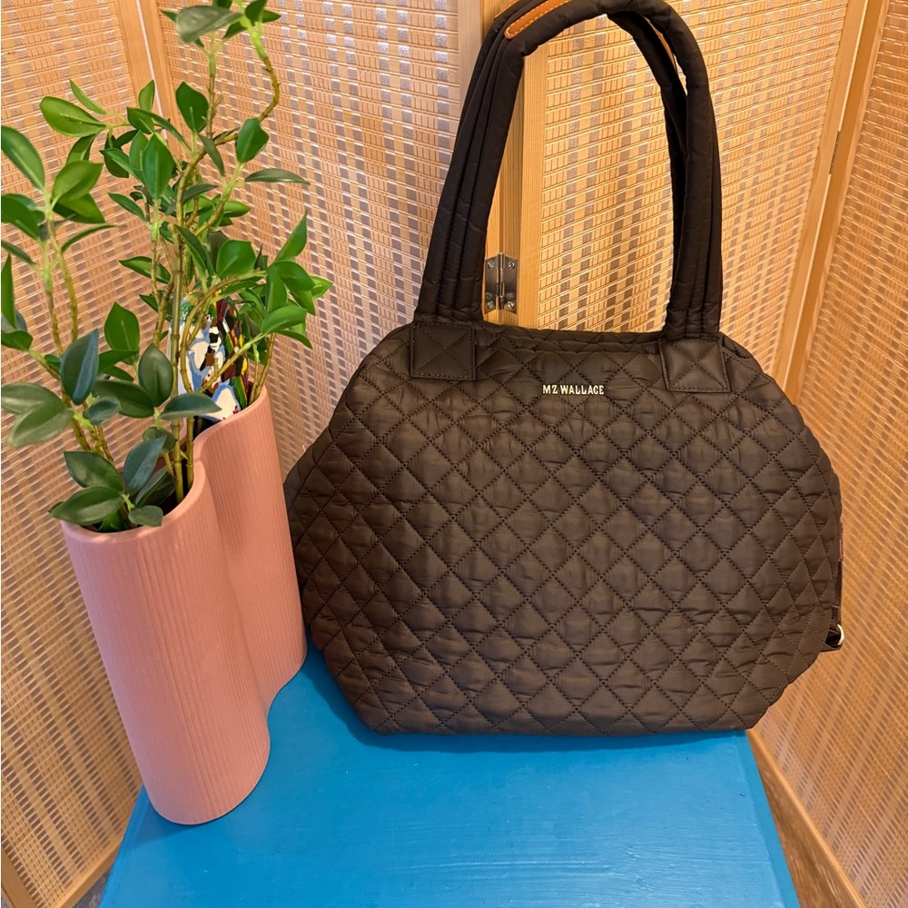MZ Wallace Metro Tote Deluxe, Size Medium (pre-owned)